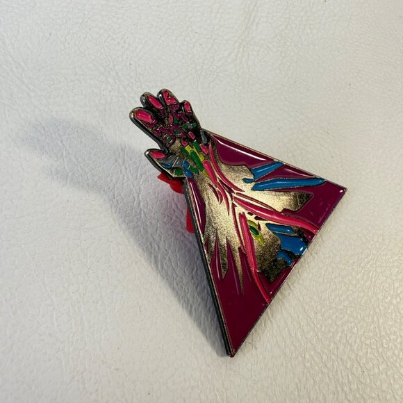 GenCon 2019 Pin Bazaar Enamel Pin With Vibrant Sci-Fi Design & Rubber Backing - Picture 3 of 7